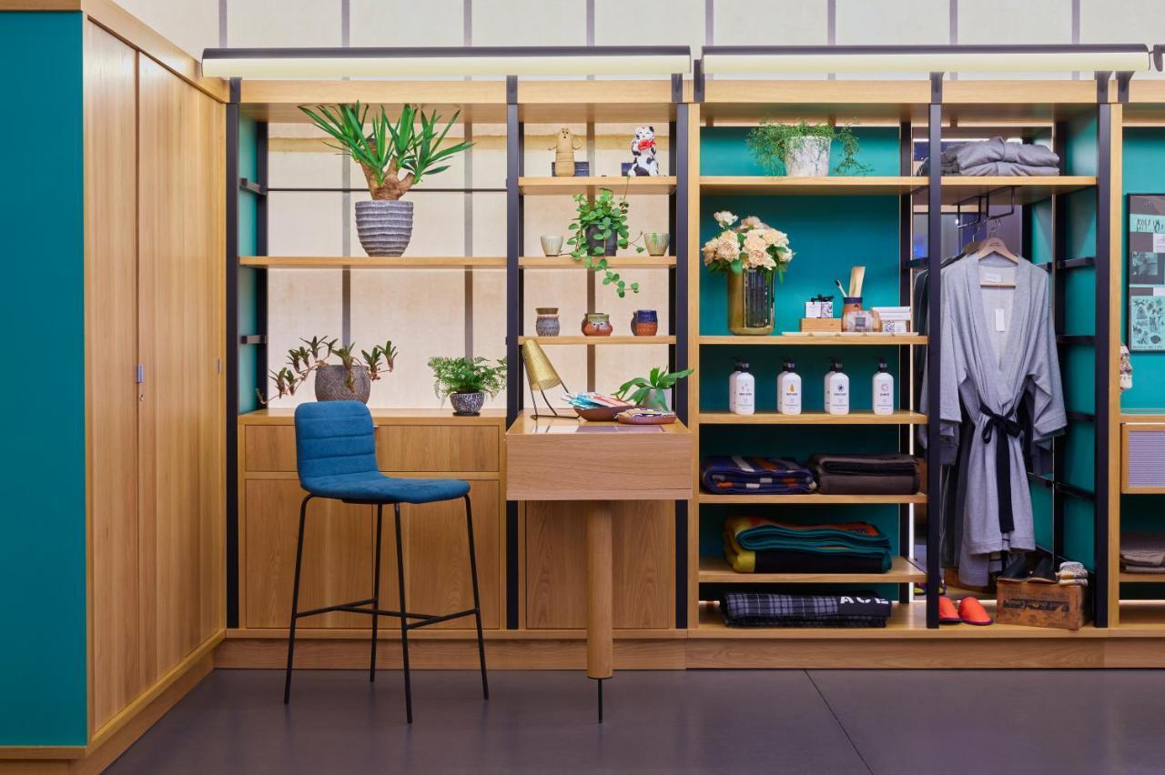 Ace Hotel Kyoto Ngoại thất bức ảnh A room in the hotel